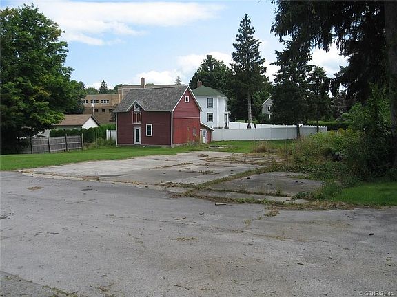 2nd image of 53 Commercial St