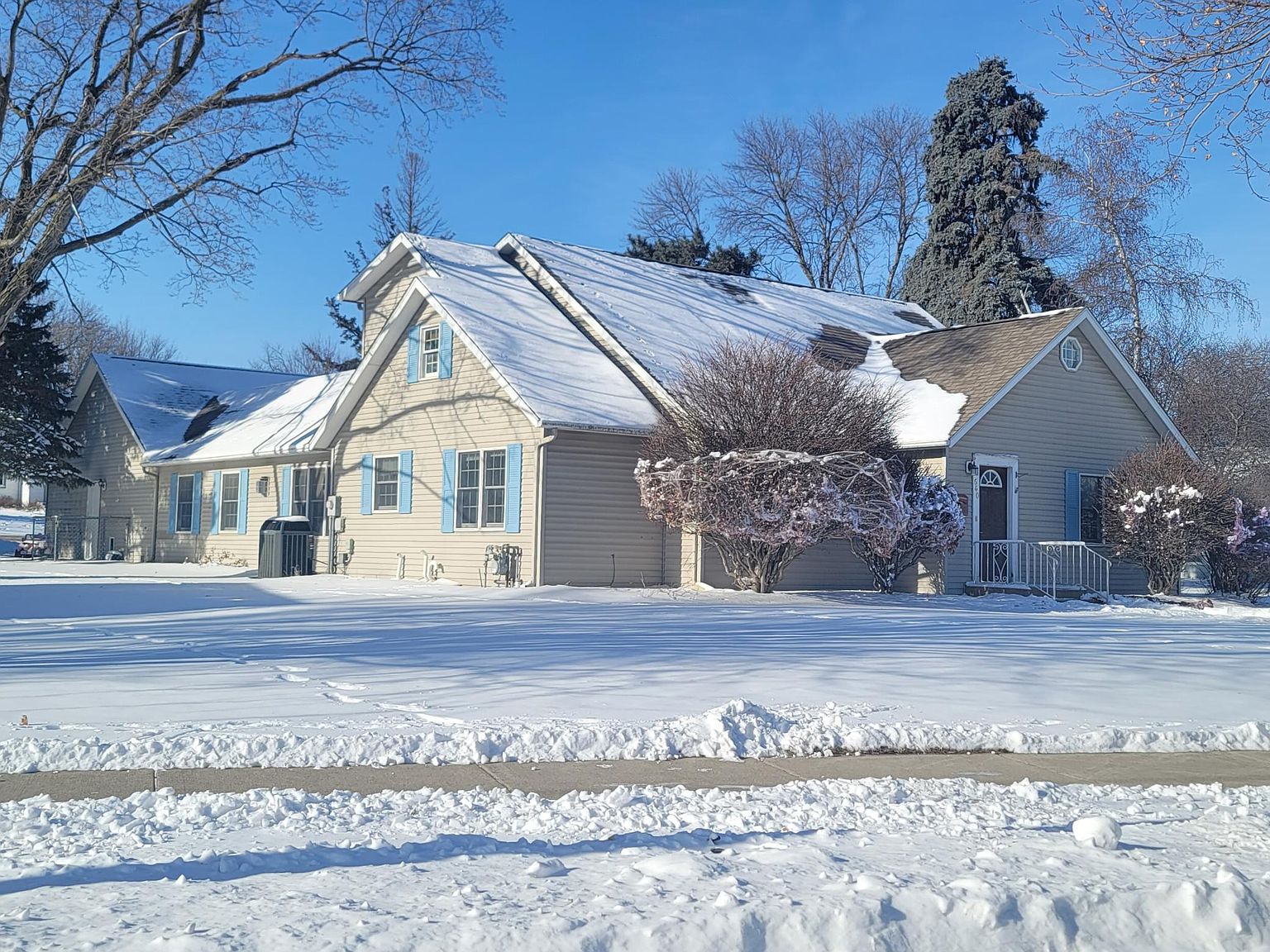 640 Mill St, Zumbrota, MN 55992 MLS 6459780 Zillow