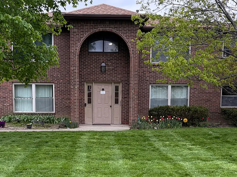 2727 Alder Creek Dr N #2 — Photo 7