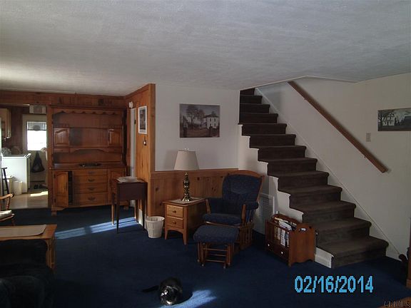 3rd image of 24 1st Ave
