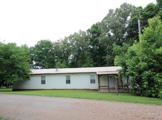 926 Brownfield Rd, Dover, TN 37058