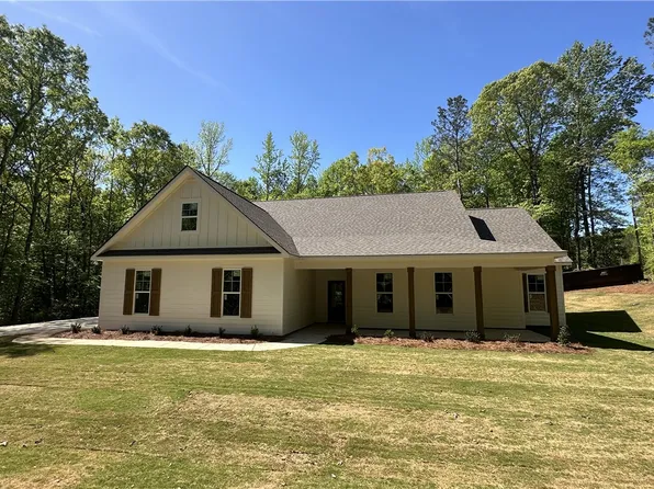 1110 Lee Road 462, Valley, AL 36854