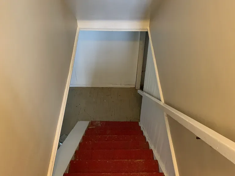 546 Butler Ave — Photo 29
