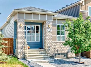 284 S Lucas Ave NW, Calgary, AB T3P1N3