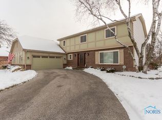 6711 Bromley Cir, Holland, OH 43528