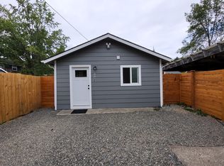 1740B NE 147th St, Seattle, WA 98155