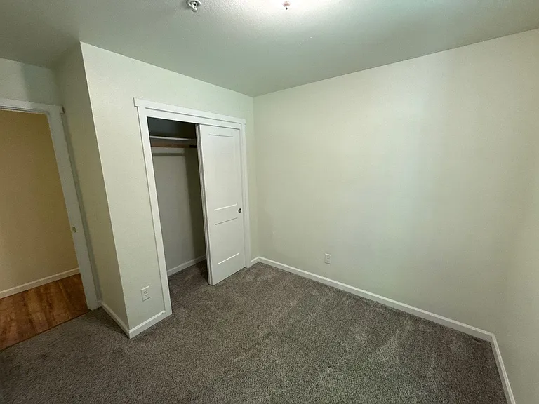 200 Railroad Ave #8 — Photo 25