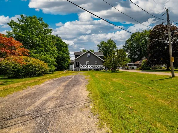 6734 Wolcott St, Red Creek, NY 13143