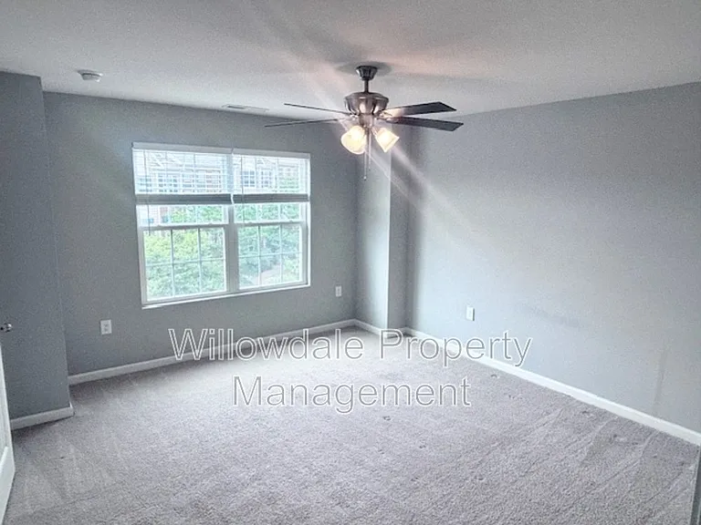 6002 Kentworth Dr — Photo 14