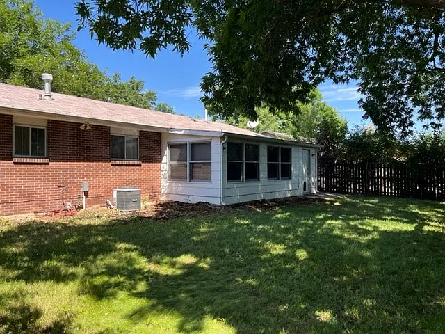 1300 Fuqua Dr — Photo 2