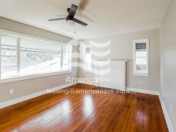 508546_003_wm_-_living_room_13496240.jpg