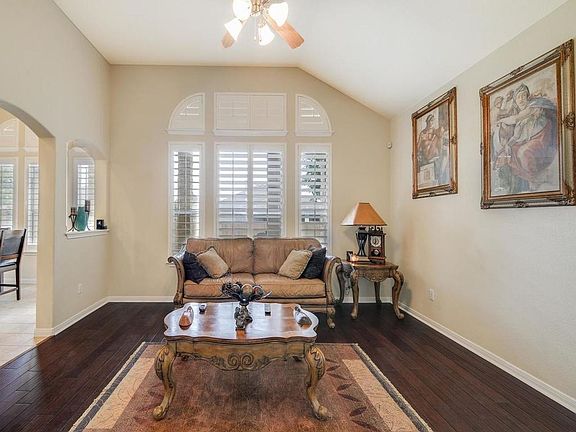 3rd image of 2209 Settlers Park Loop