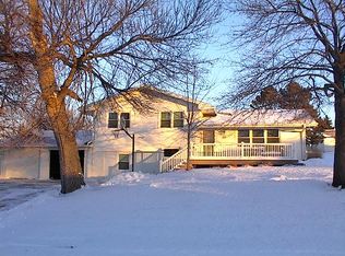 301 Crawford Ave, Winside, NE 68790