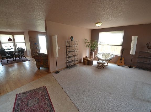 4th image of 14606 NE 51st St