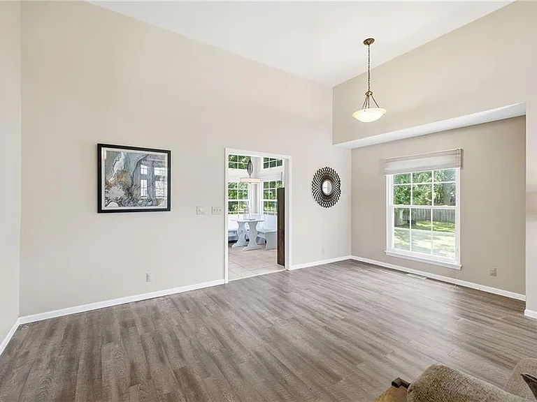 14709 Goodman St — Photo 7