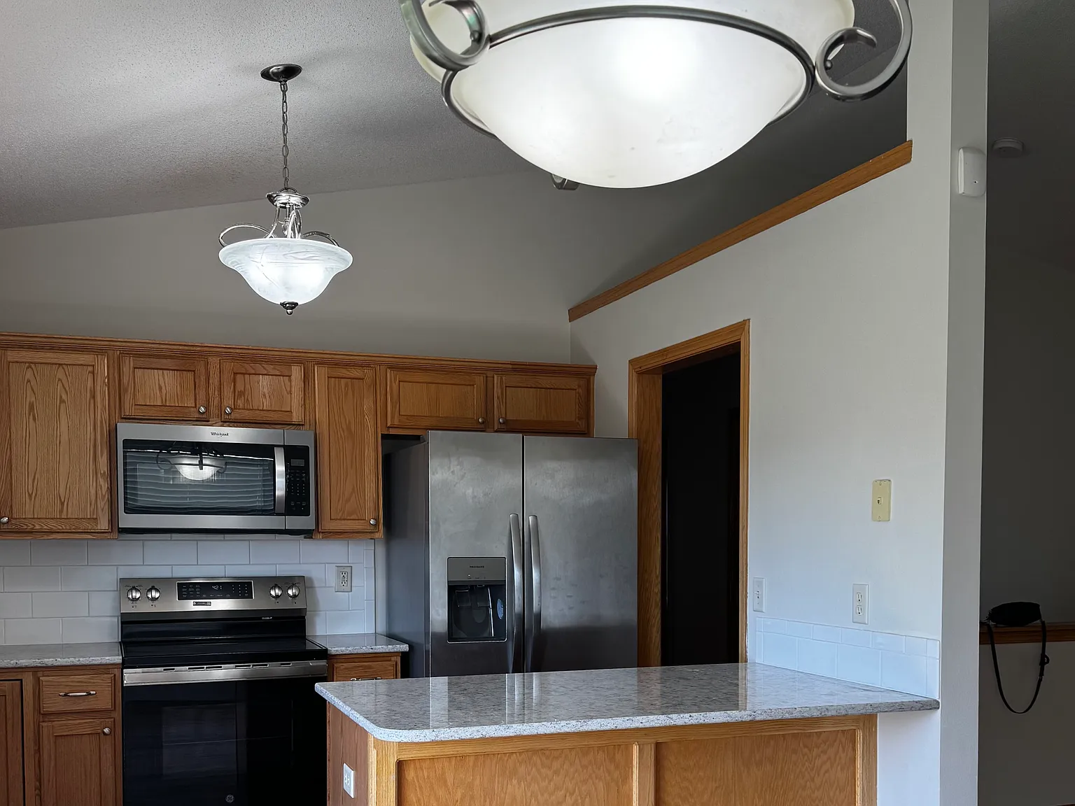 1807 N Buckthorn Ct — Photo 4