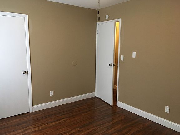 5th image of 1395 E Market St APT A