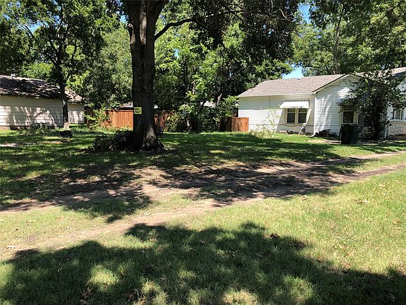 2nd image of 1115 W Lamar St