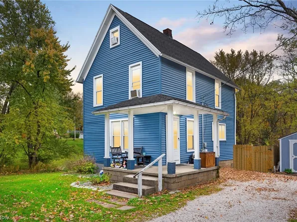 634 Beaver St, Conneaut, OH 44030