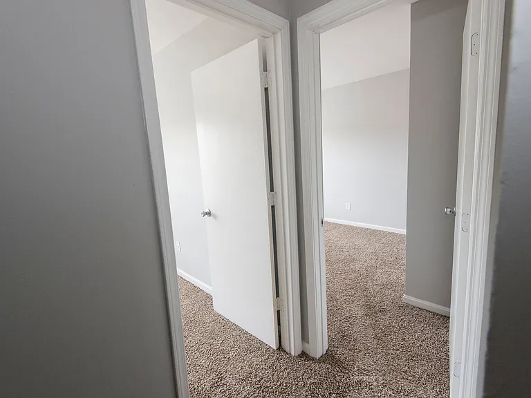 Hidden Elms Apartments — Photo 6