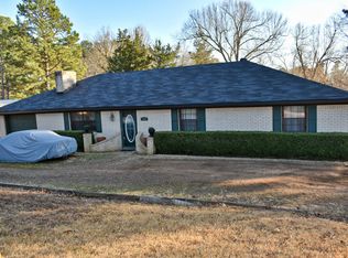 2406 Madison St, Hugo, OK 74743