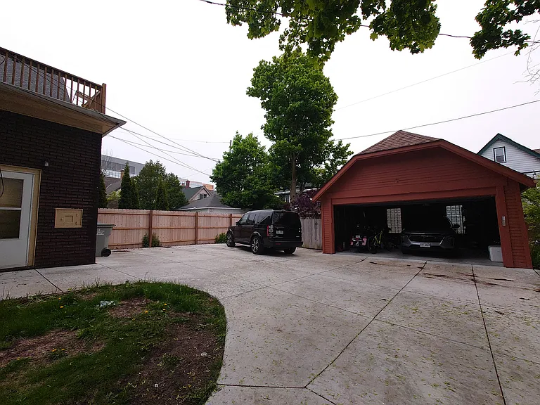 3056 N Murray Ave — Photo 3