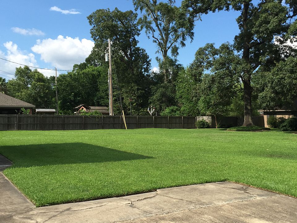 2nd image of 163X90 Lot Maplewood Dr