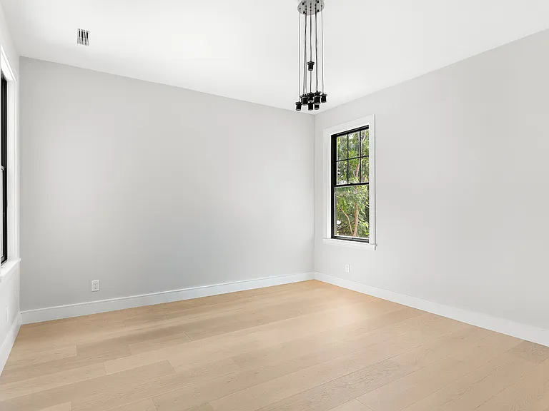 34 Pinckney St #1 — Photo 6