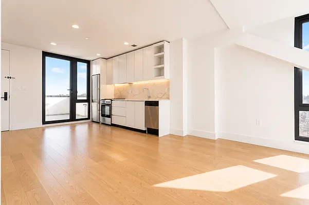 Living room, photo 1