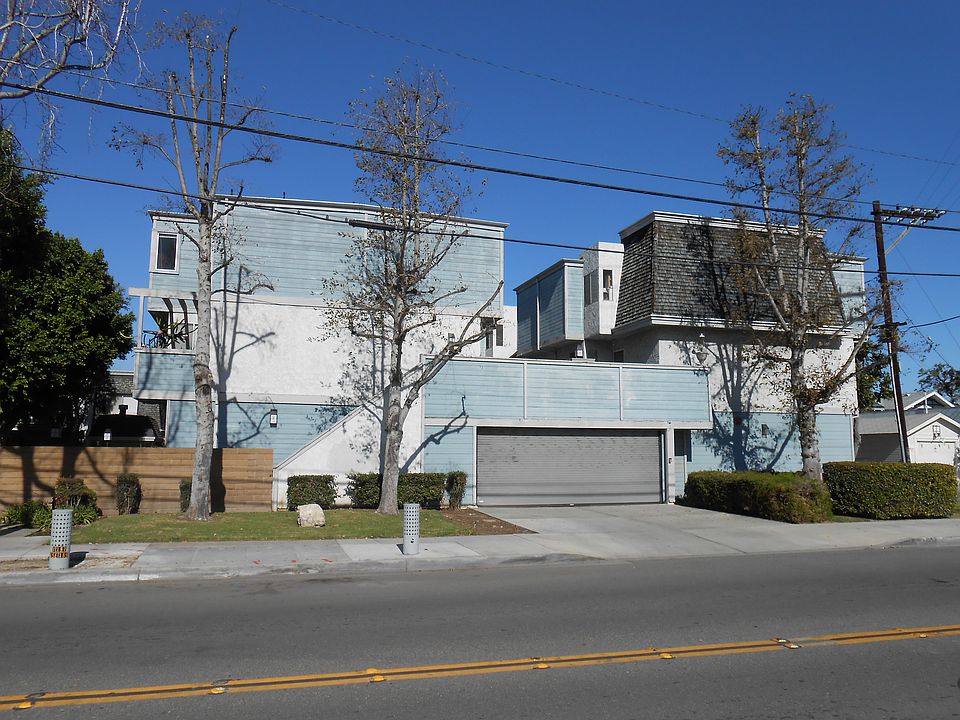 1st image of 125 W South St. #206