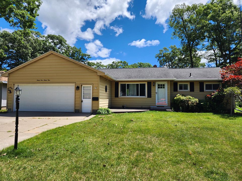 1st image of 3434 Chippewa Dr