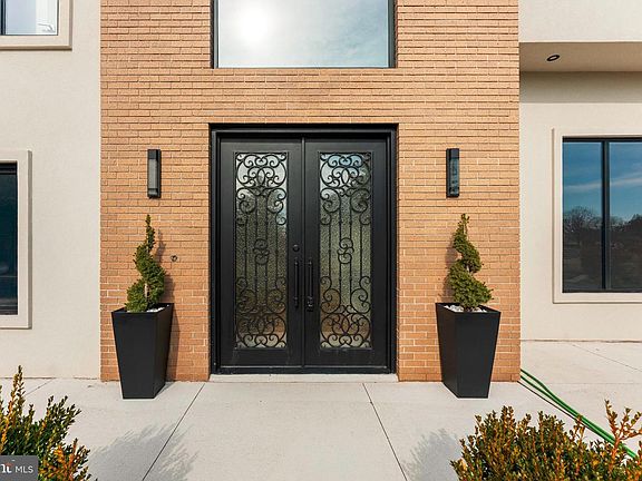 5th image of 3750 Wheatsheaf Rd