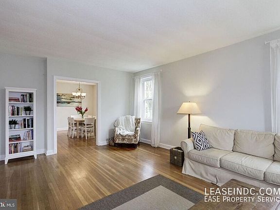 4th image of 3051 Idaho Ave NW APT 325