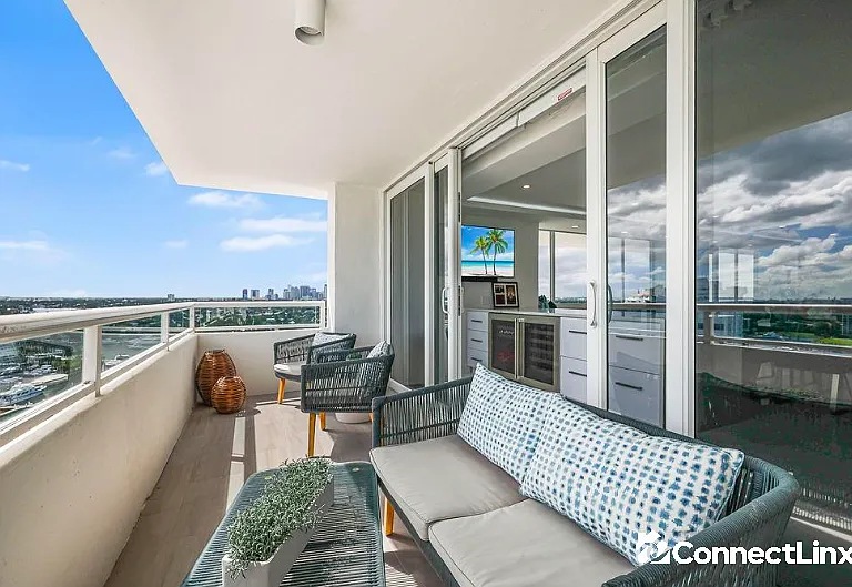 545 S Fort Lauderdale Beach Blvd — Photo 9
