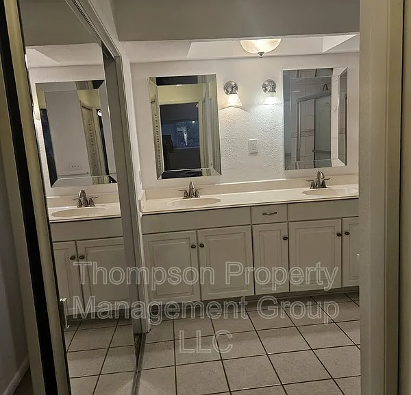 4723 Puritan Cir — Photo 8