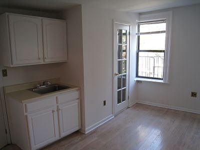 2nd image of 434 E 11th St #3R-B