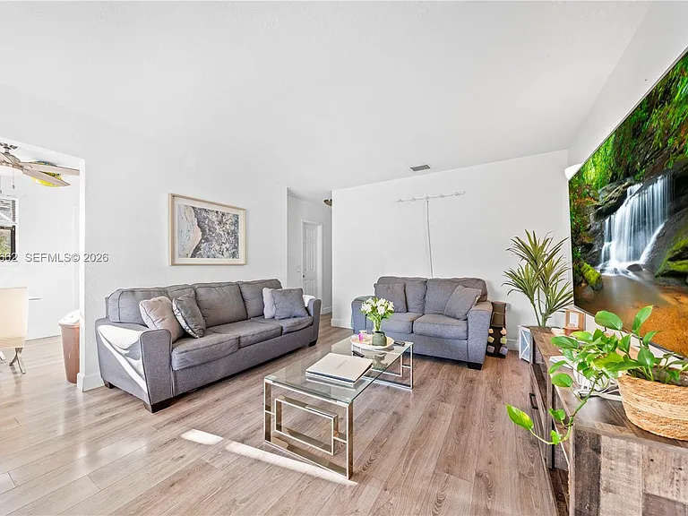 581 NW 113th St #581 — Photo 1
