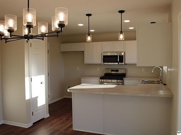 3rd image of 8919 S 72nd St