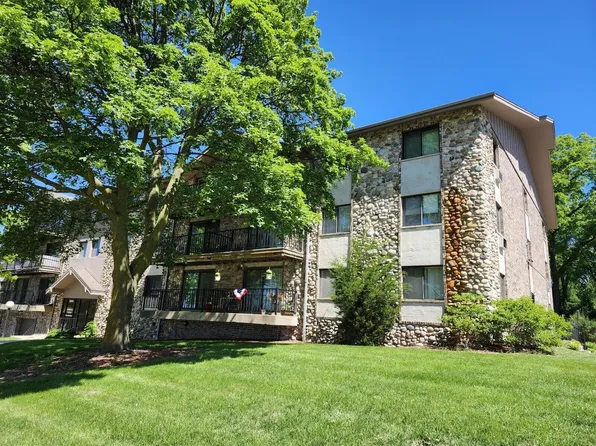 12000 West Bluemound ROAD #203, Wauwatosa, WI 53226