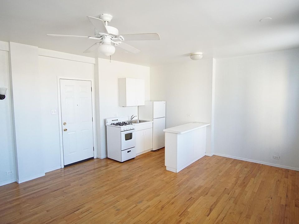 1st image of 5959-61 N Kenmore Ave #705