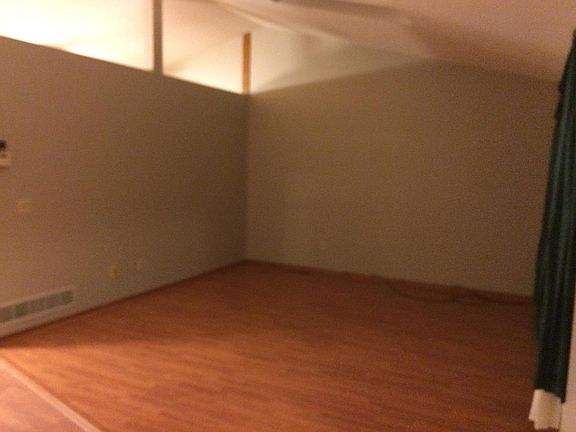 4th image of 1089 97th Ln NE