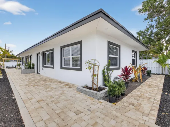 341 SE 3rd Ave, Delray Beach, FL 33483