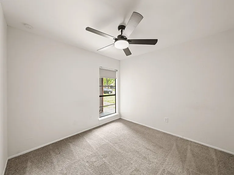 6711 Pickett Dr — Photo 23