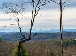 13 White Oak Cir, Blue Ridge, GA 30513