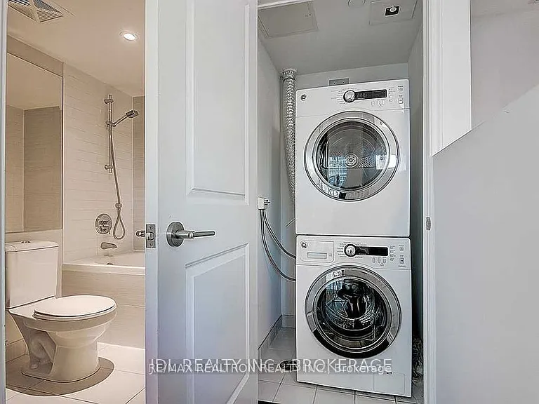 386 Yonge St #1112 — Photo 20