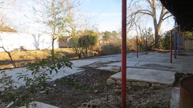 2nd image of 6685 W Main St