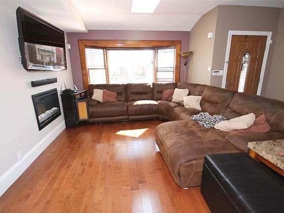 2nd image of 2113 East 37th Street