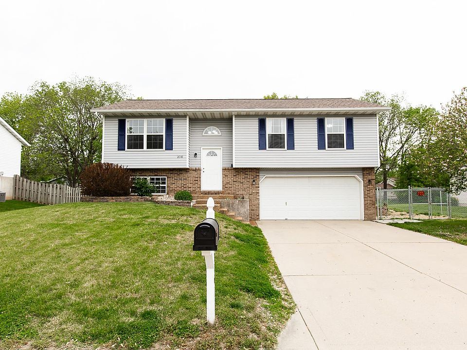 1st image of 2316 Holiday Ln