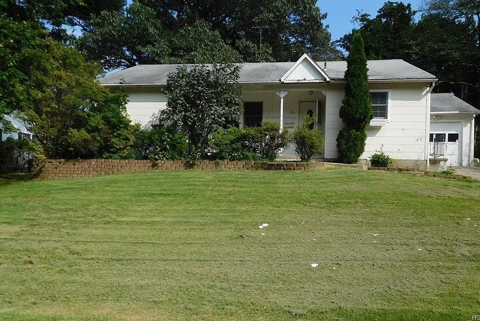 1st image of 246 Crest Dr