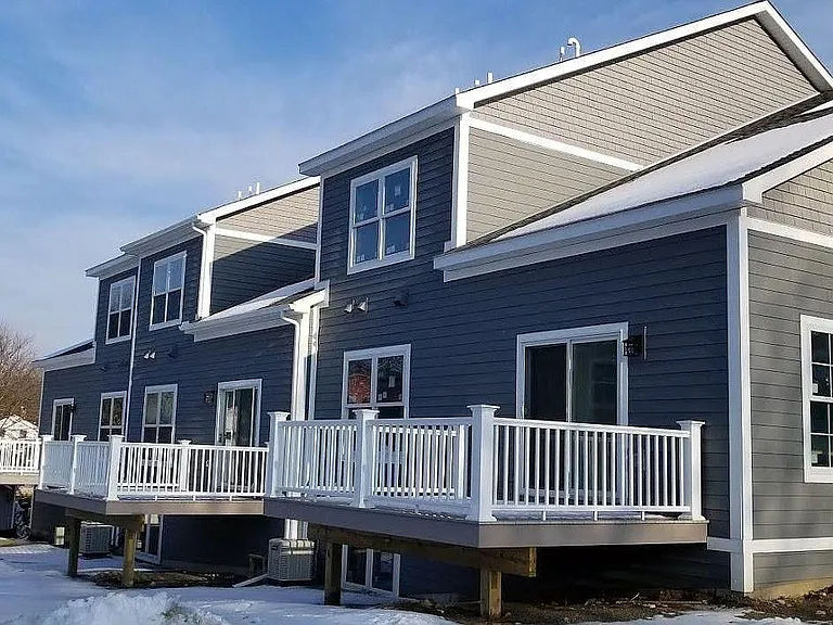 108 E Henry St #809 — Photo 23